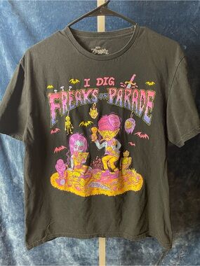 'Freaks on Parade' Graphic Tee